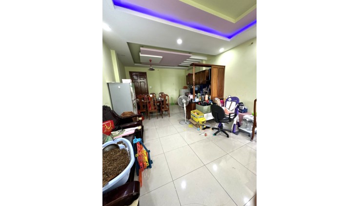 Ngộp Giảm Sốc 4 Tỷ Bán Nhà Mặt Tiền Kinh Doanh Đỉnh 4 Tầng Lê Văn Việt 100m2_4.5x22 Chỉ 16 Tỷ Cho Thuê 25tr.tháng